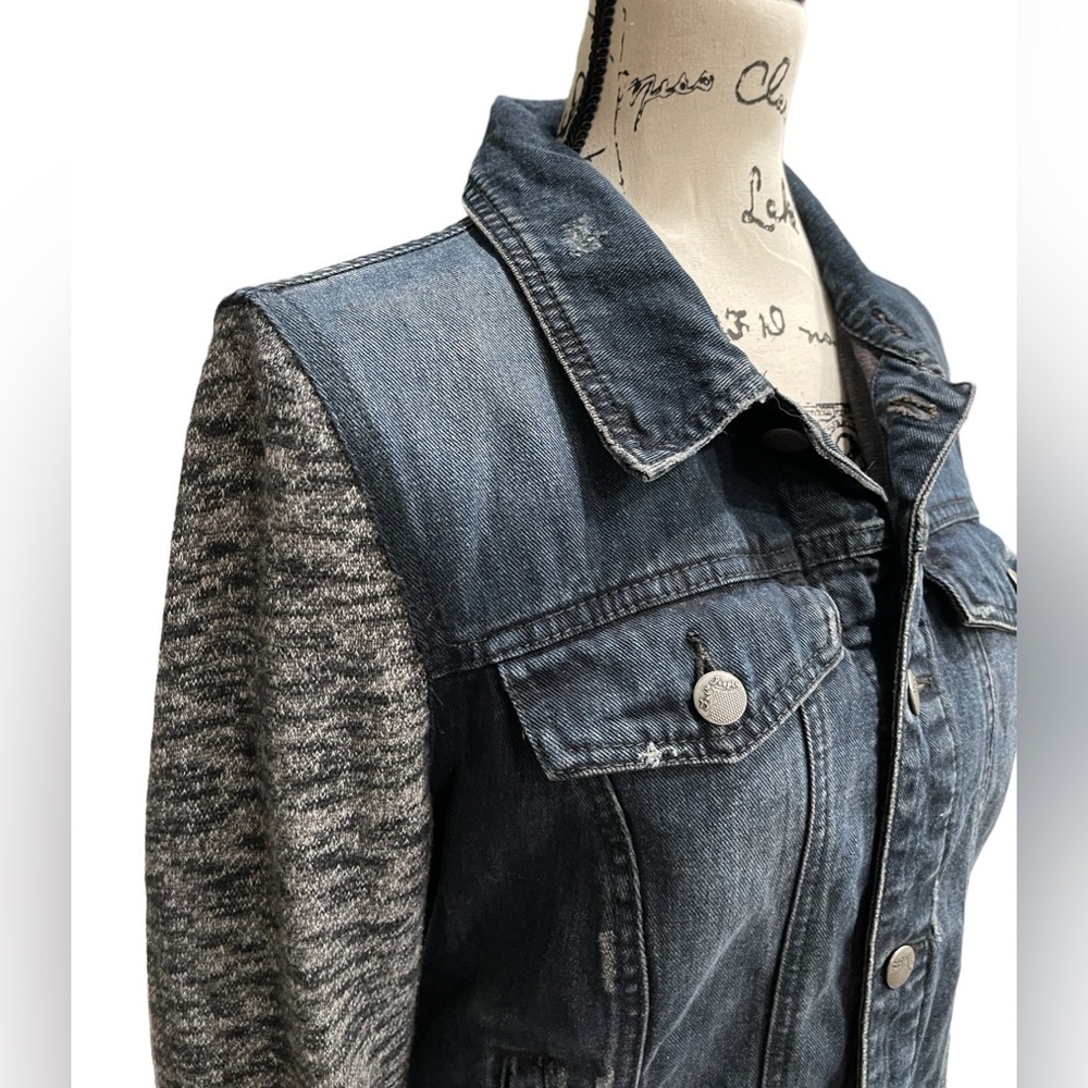Free People Distressed Jean Jacket Hooded Fabric Sleeves Grunge Layering Size M - Picture 3 of 10